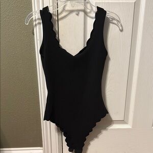 SHEIN Black Scalloped Bodysuit